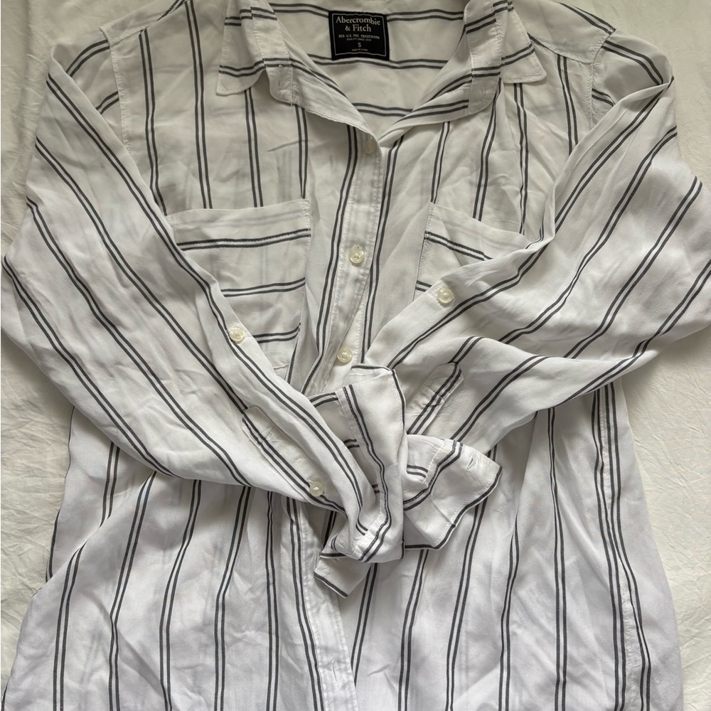 Abercrombie & Fitch Black and White Striped Shirt